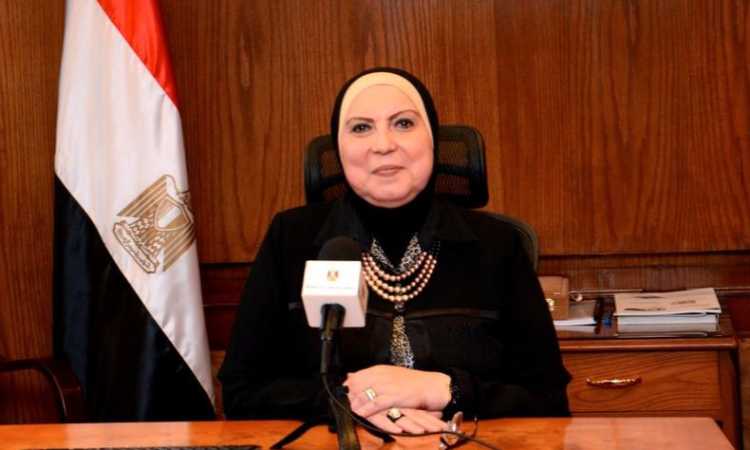 نيفين جامع