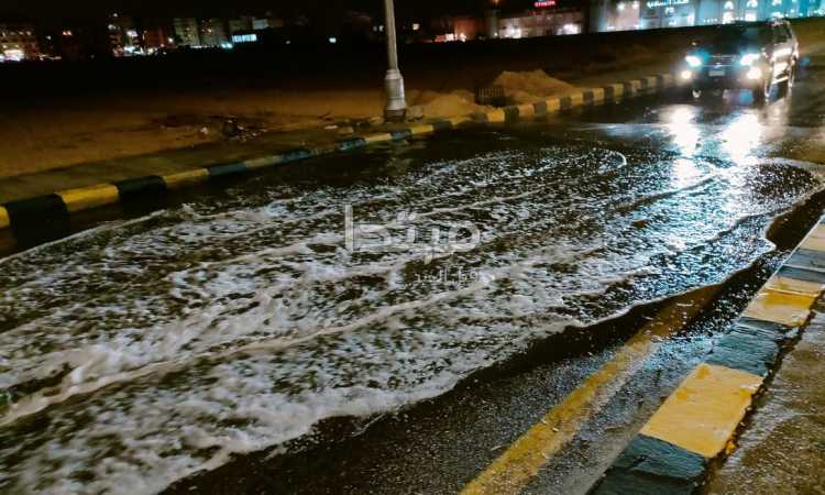 سقوط الأمطار