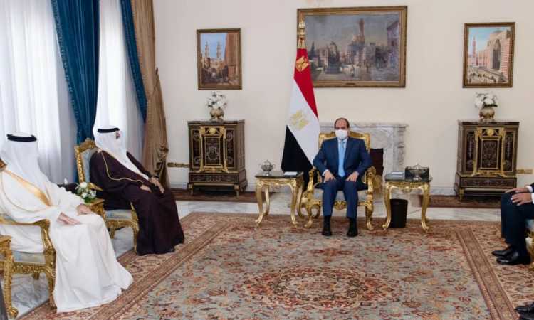 الرئيس السيسى يستقبل مستشار ملك البحرين