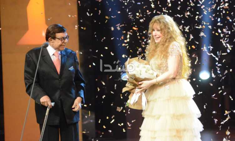 نيللى
