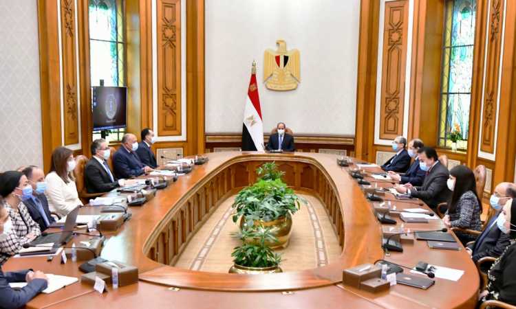 السيسى يتابع تحضيرات استضافة مصر للقمة العالمية للمناخ COP27