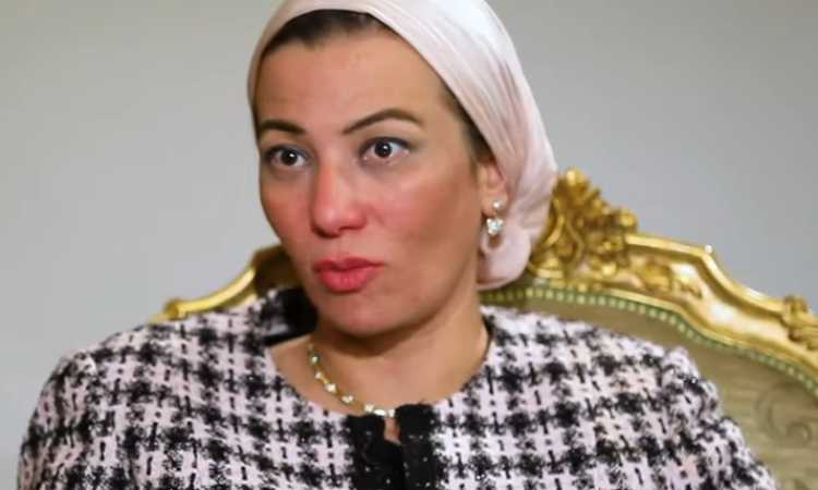 وزيرة البيئة