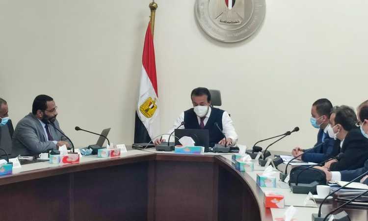 وزير التعليم العالي والبحث العلمي القائم بعمل وزير الصحة
