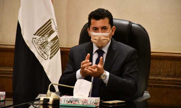 أشرف صبحى ـ وزير الشباب والرياضة