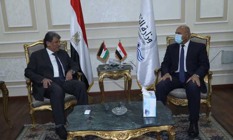 صورة من اللقاء