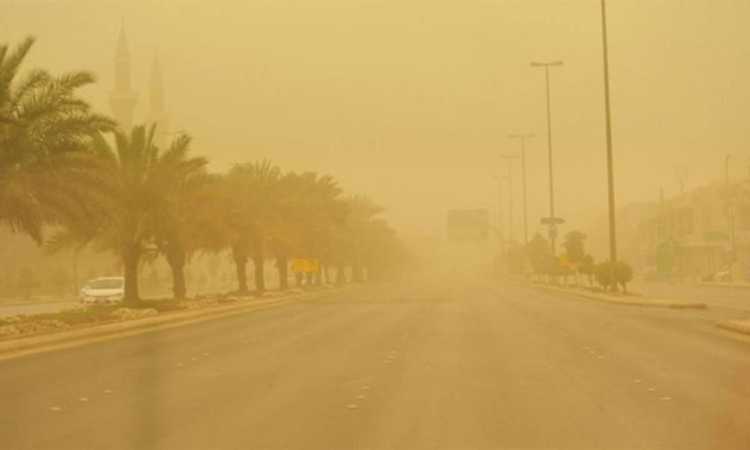 رمال وأتربة