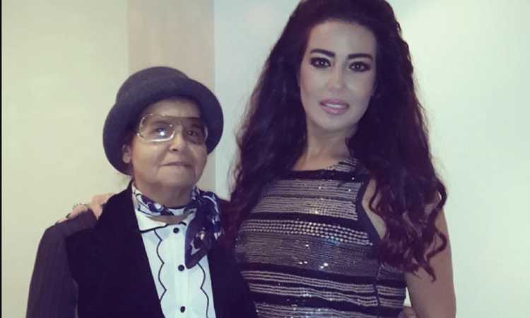 والدة سمية الخشاب