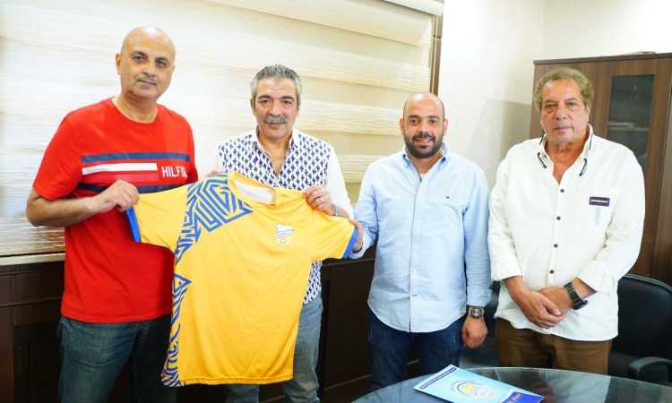عمرو أنور
