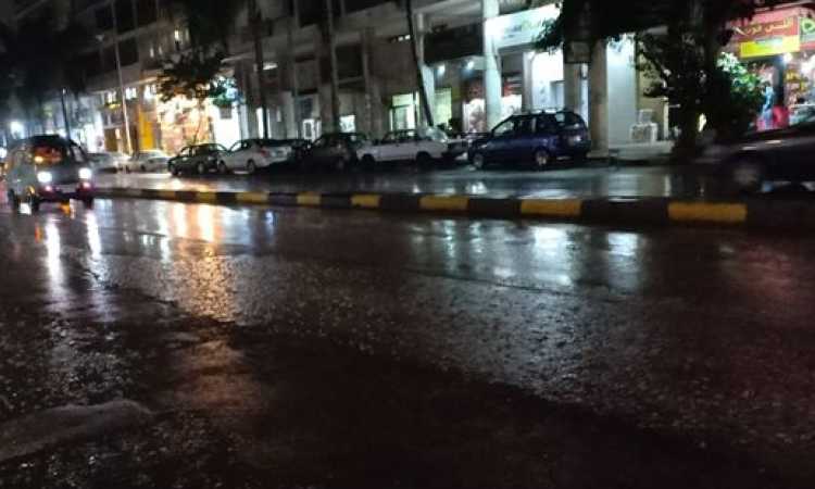 سقوط أمطار