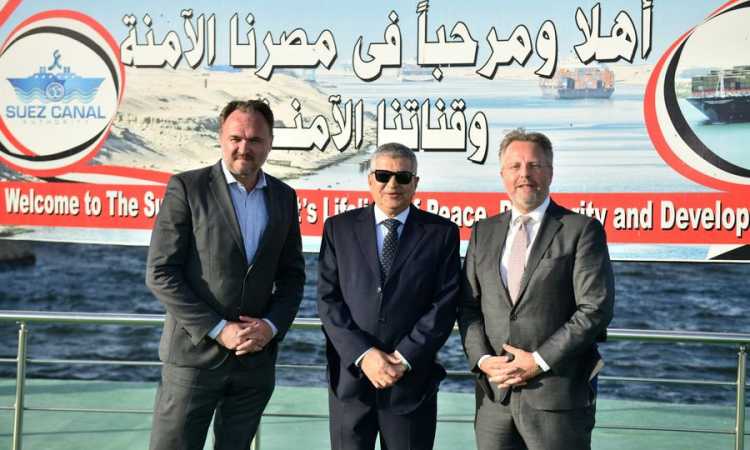 رئيس هيئة قناة السويس