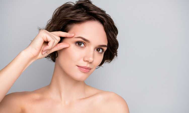 تجاعيد العين