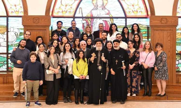 البابا تواضروس يستقبل فريق مؤسسة CMANA