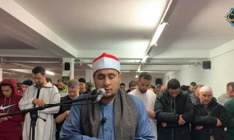 القارئ كارم راضى الحريرى