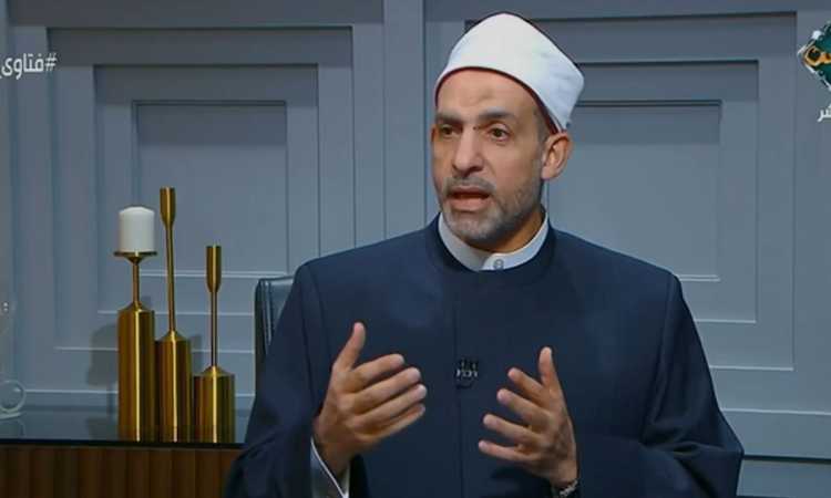 الدكتور على فخر