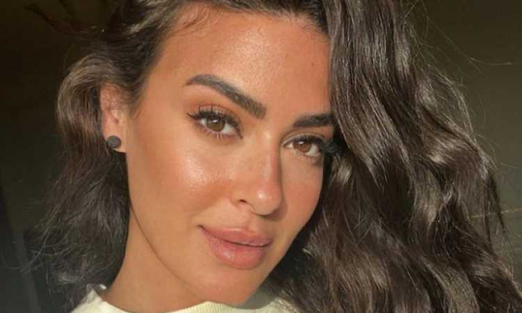 الفنانة ميرنا نور الدين