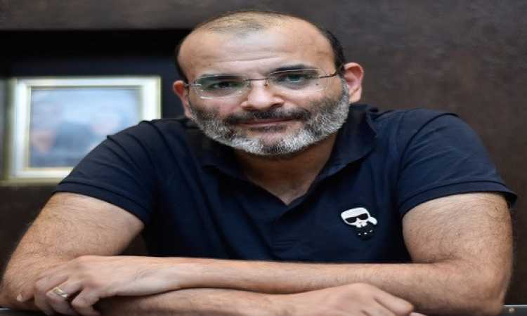 أيمن بهجت قمر