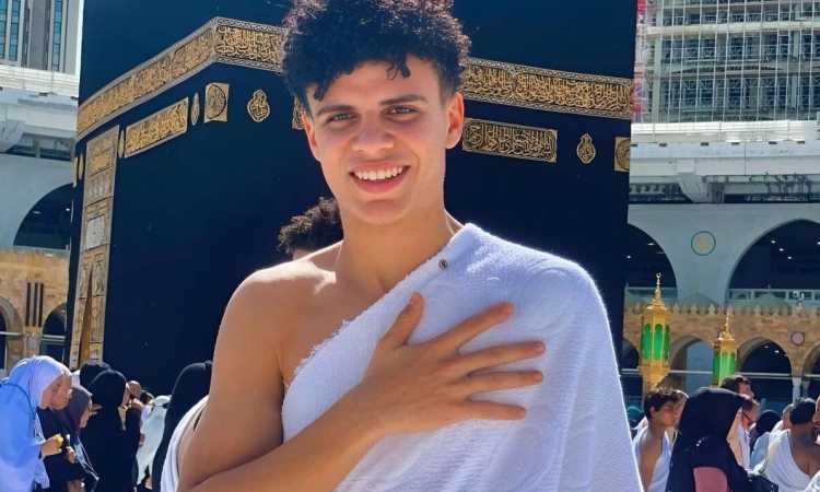 الممثل الشاب أحمد عصام