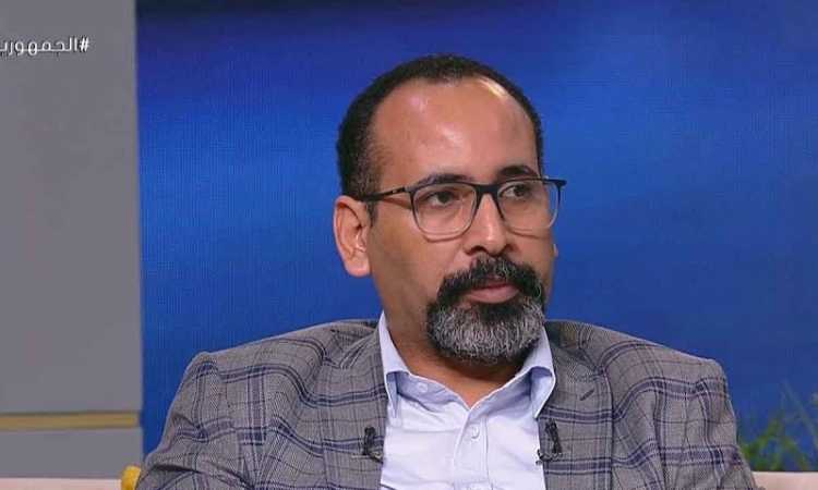 عبدالمهدي مطاوع، المحلل السياسي