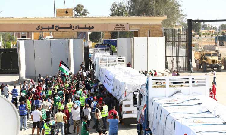 المساعدات الإنسانية لقطاع غزة