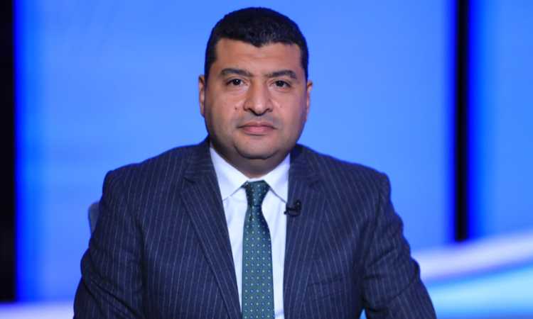 الكاتب الصحفي محمود بسيوني، رئيس تحرير جريدة أخبار اليوم