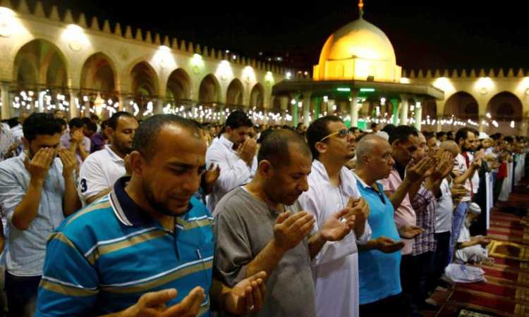 صلاة التراويح من عمرو بن العاص