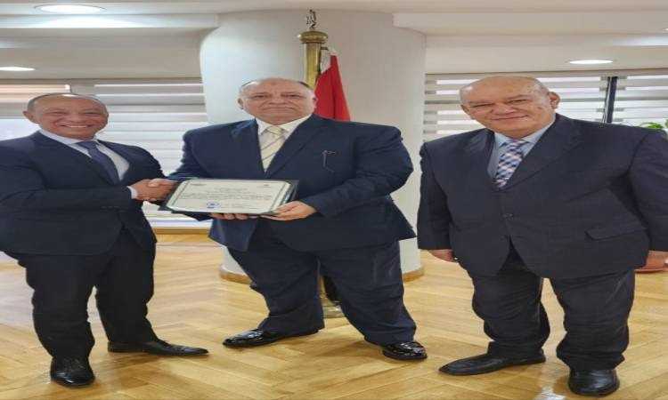 تجديد الرخصة الدولية لمطار القاهرة لثلاث سنوات