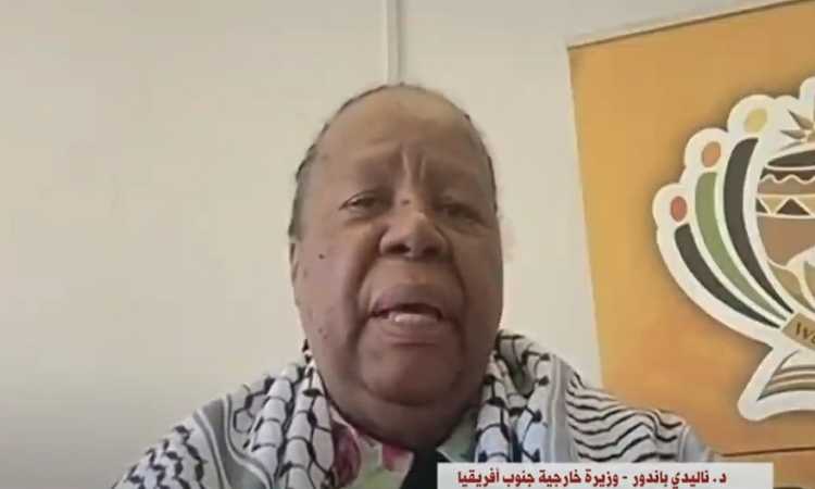 وزيرة خارجية جنوب إفريقيا