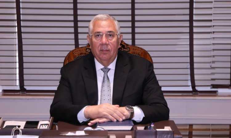 وزير الزراعة