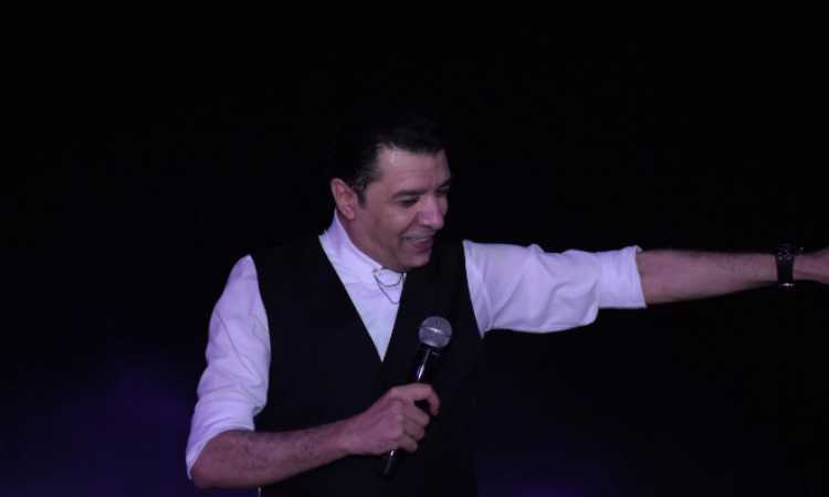 الفنان مصطفى كامل