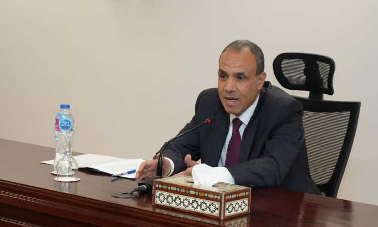 الدكتور بدر عبدالعاطي