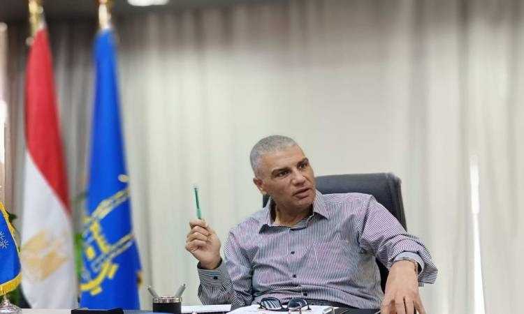 محافظ أسوان