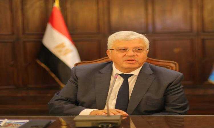 الدكتور أيمن عاشور