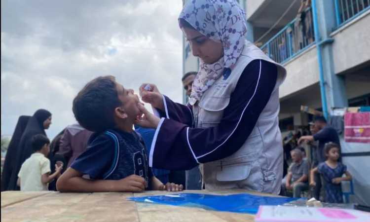 تطعيم أطفال غزة ضد شلل الأطفال