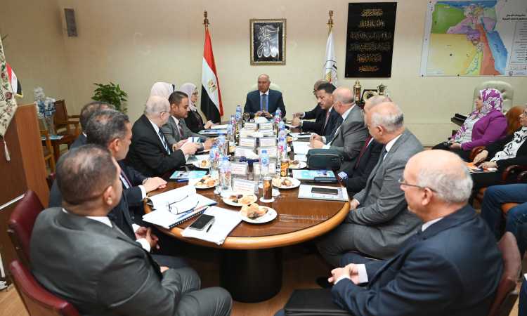 وزير الصناعة