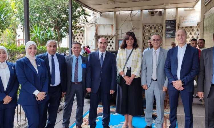 زيارة نبيلة مكرم لجمعية الدكتور مصطفى محمود