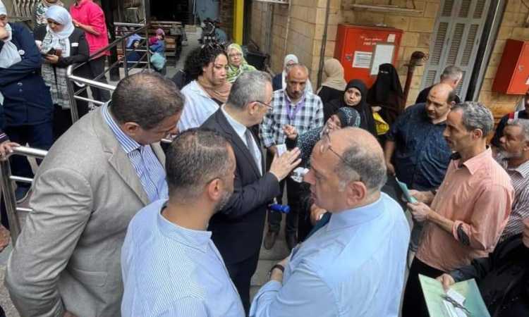 رئيس المستشفيات التعليمية