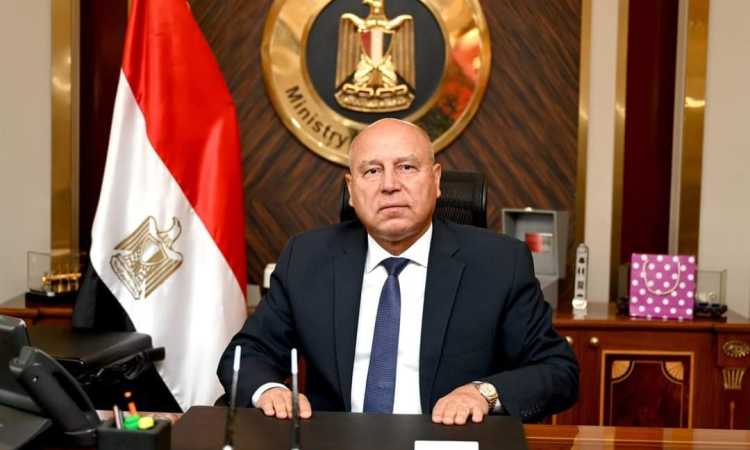 وزير الصناعة والنقل