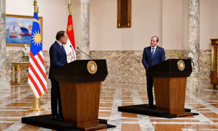 الرئيس السيسي ورئيس الوزراء الماليزي