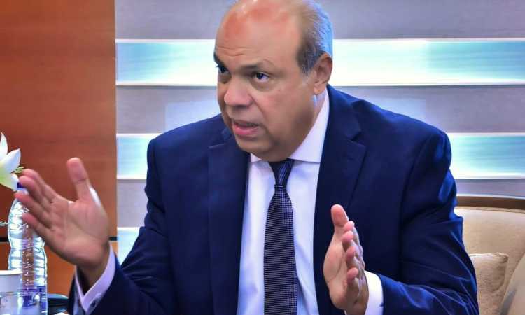 الدكتور سامح الحفني وزير الطيران المدني