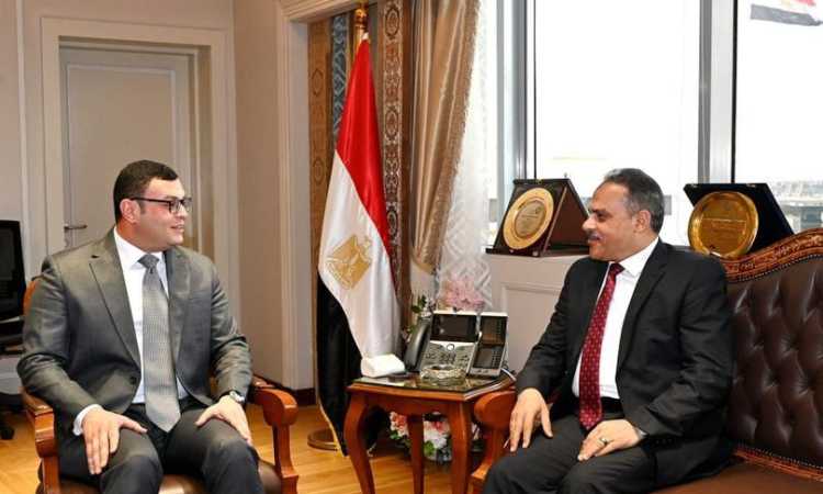 وزير الإسكان يستقبل محافظ الشرقية