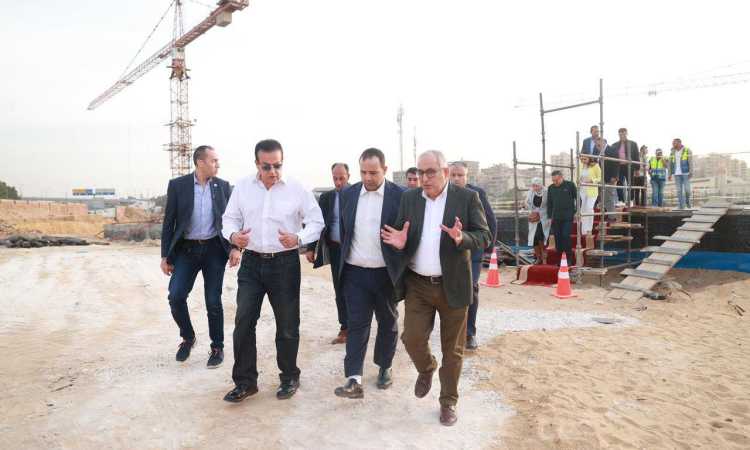 وزير الصحة يتابع مشروع مستشفى هليوبوليس الجديدة