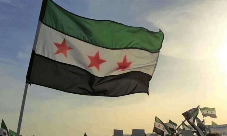 علم سوريا الجديد