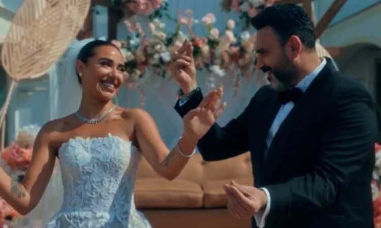 أكرم حسني يتزوج من آية سماحة