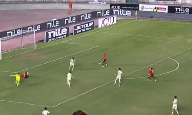 مباراة الأهلي والطلائع