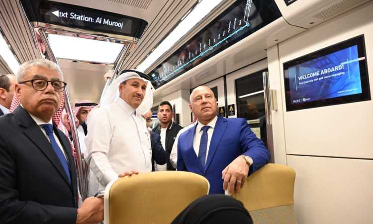 وزير النقل يزور مترو الرياض