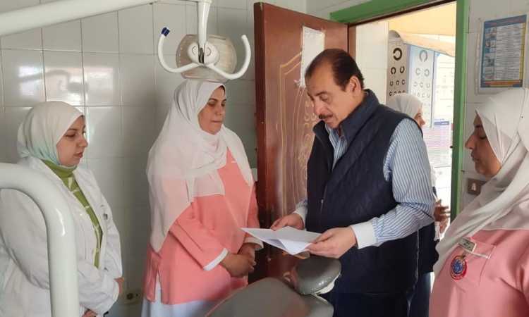 نائب وزير الصحة خلال جولته بالبحيرة