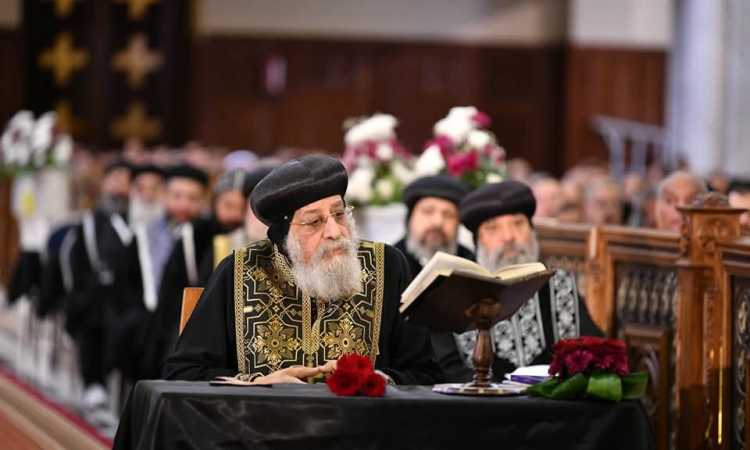 البابا تواضروس يصلي الجمعة العظيمة