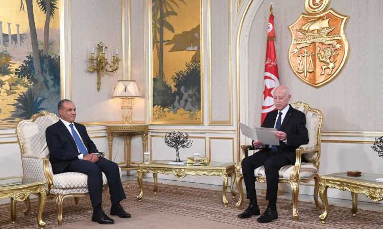 وزير الخارجية والرئيس التونسي