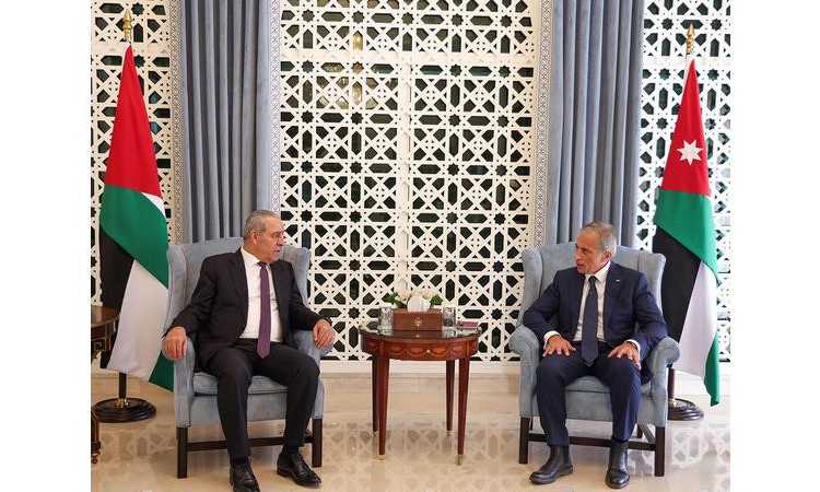 رئيس الوزراء الأردني يستقبل نائب الرئيس الفلسطيني