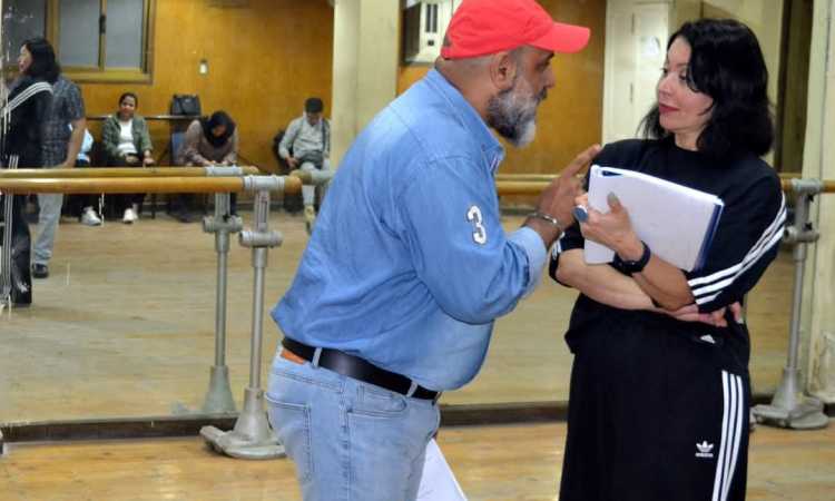 لقاء الخميسي في بروفات الملك وأنا